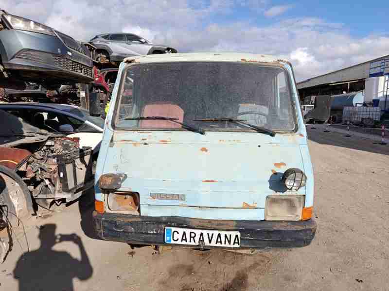 nissan trade furgoneta del año 1990