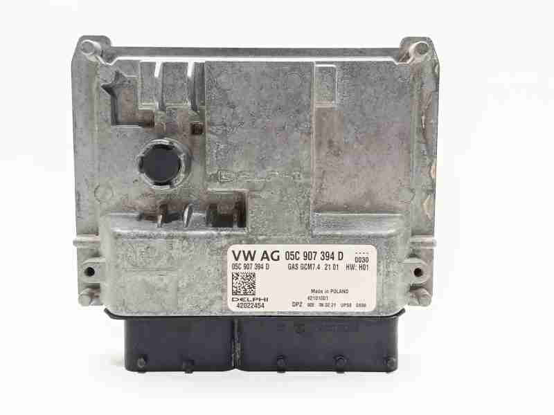 Recambio de centralita motor uce para seat arona (kj7, kjp) 1.0 tsi referencia OEM IAM 05C907394D  