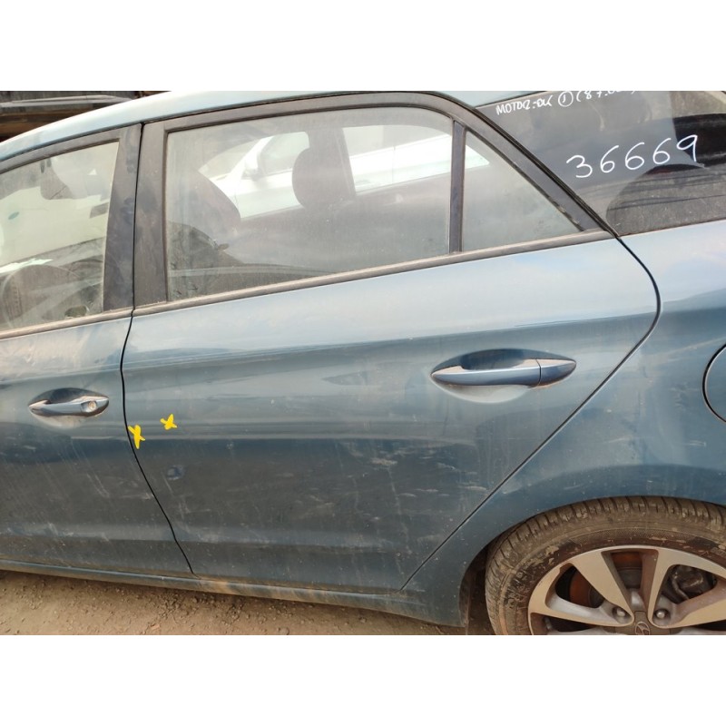 Recambio de puerta trasera izquierda para hyundai i20 classic referencia OEM IAM 77003C8000  