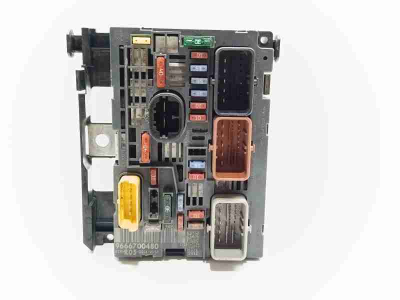Recambio de centralita bsm para peugeot partner tepee 1.6 hdi 90 referencia OEM IAM 9666700480 / BSMR05  