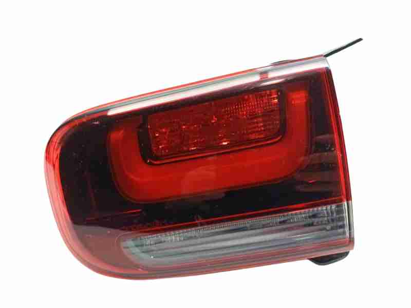 Recambio de piloto trasero derecho interior para citroën c4 cactus 1.6 bluehdi 100 referencia OEM IAM 9821352180  
