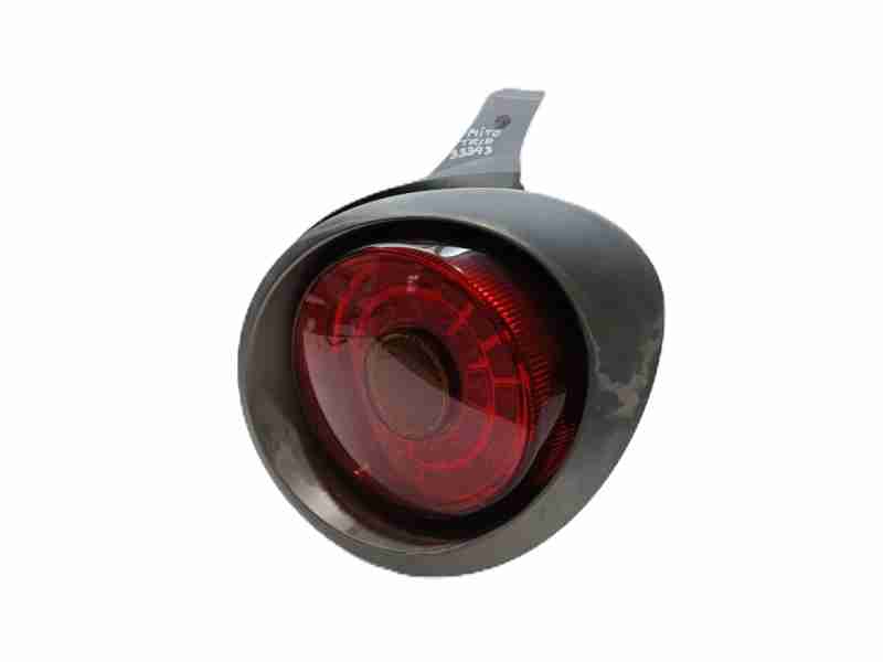 Recambio de piloto trasero derecho para alfa romeo mito (145) distinctive referencia OEM IAM 156087329  