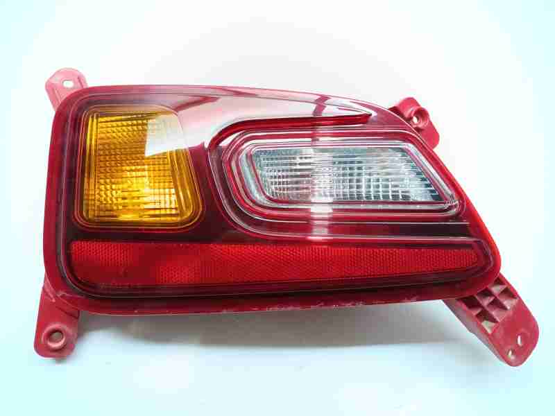 Recambio de piloto trasero izquierdo paragolpes para hyundai kona essence 2wd referencia OEM IAM 92405J9010  
