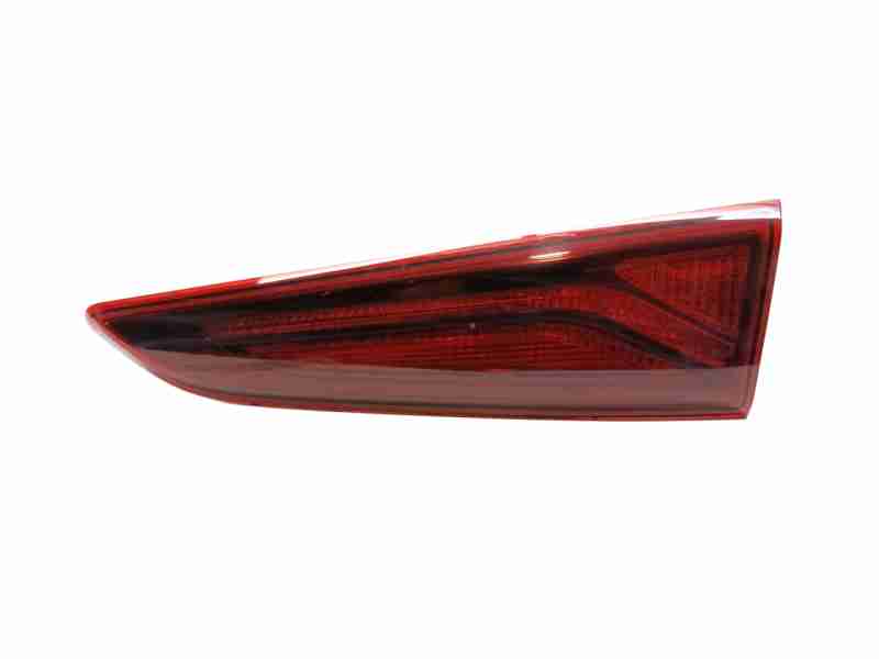Recambio de piloto trasero derecho interior para hyundai kona essence 2wd referencia OEM IAM 92404J9000  