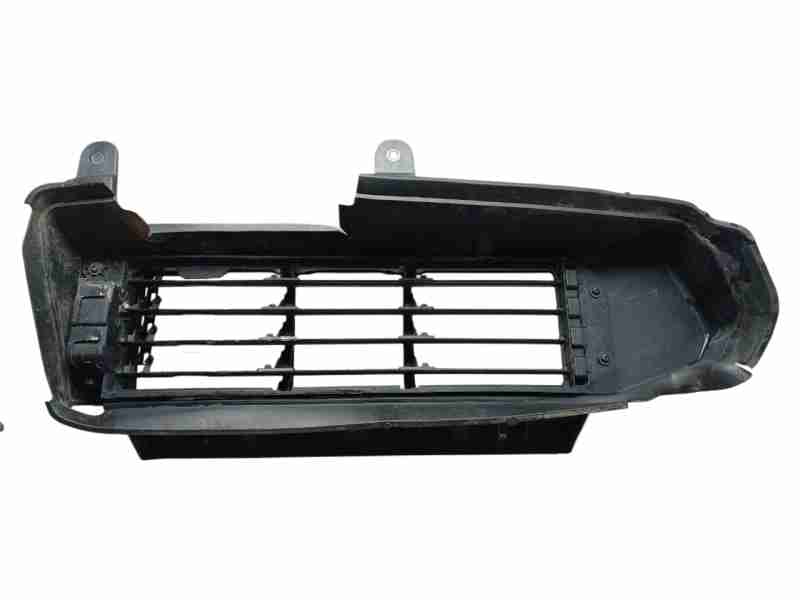 Recambio de rejilla delantera para renault captur ii e-tech engineered referencia OEM IAM 214G67701R  