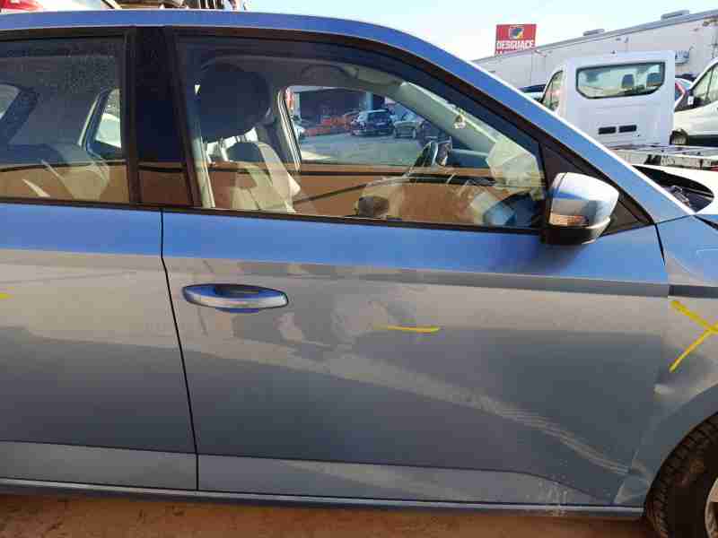Recambio de puerta delantera derecha para skoda fabia iii (nj3) 1.2 tsi referencia OEM IAM 6V0831056A  