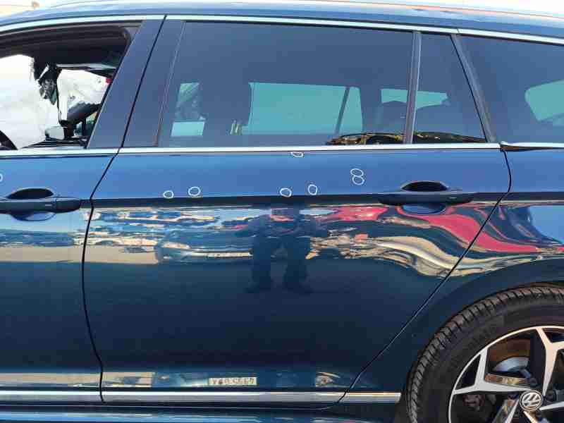 Recambio de puerta trasera izquierda para volkswagen passat b8 variant (3g5, cb5) 2.0 tdi referencia OEM IAM 3G9833055AE  