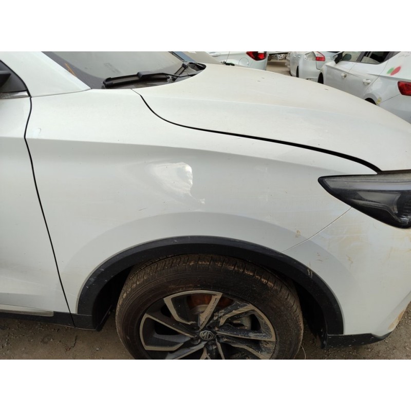 Recambio de aleta delantera derecha para mg zs luxury referencia OEM IAM 10292956  