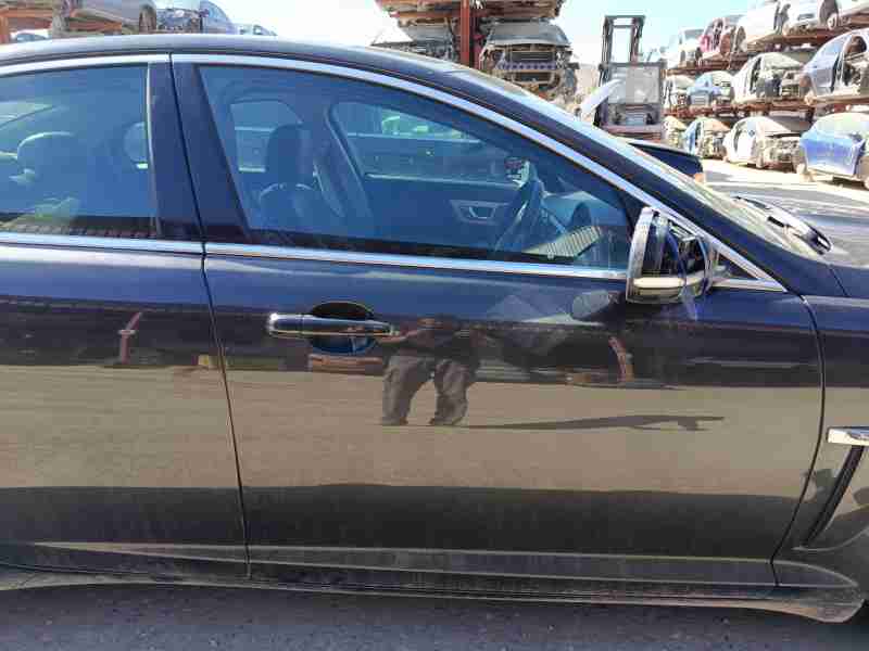 Recambio de puerta delantera derecha para jaguar xf i (x250) 2.2 d referencia OEM IAM T4N2632  