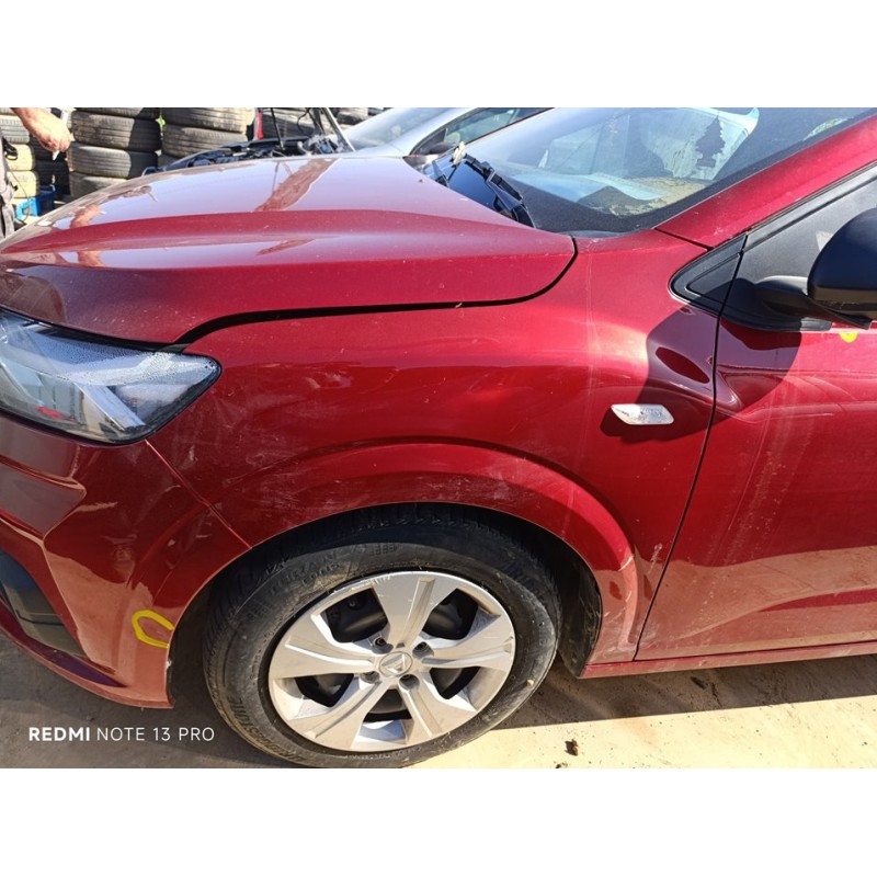 Recambio de aleta delantera izquierda para dacia sandero iii essential referencia OEM IAM 631012079R  