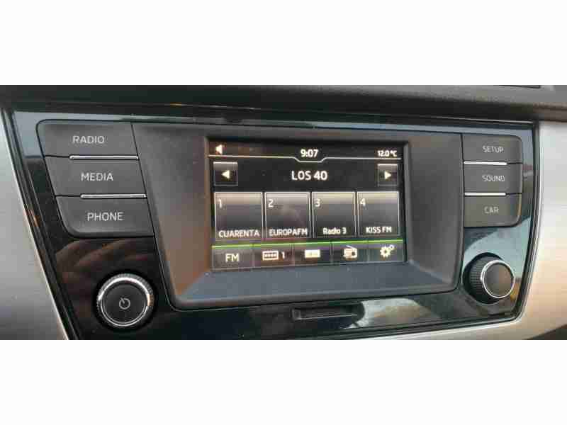 Recambio de pantalla multifuncion para skoda fabia iii (nj3) 1.2 tsi referencia OEM IAM   