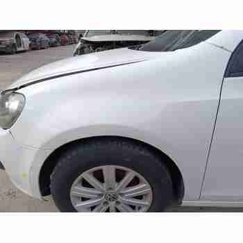 Recambio de aleta delantera izquierda para volkswagen golf plus v (5m1, 521) 1.6 tdi referencia OEM IAM 5K6821021B  