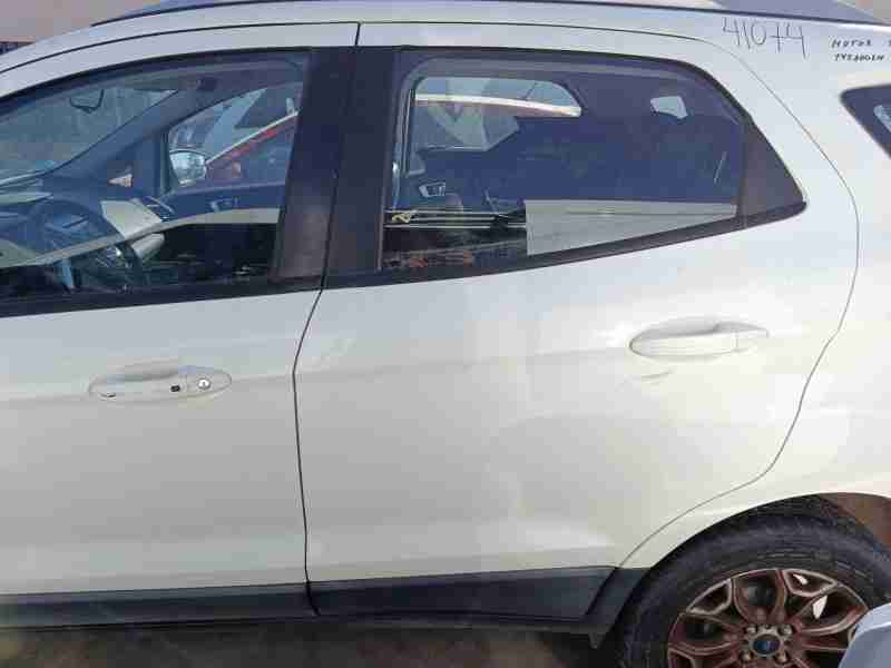 Recambio de puerta trasera izquierda para ford ecosport 1.5 ti referencia OEM IAM 2405092  