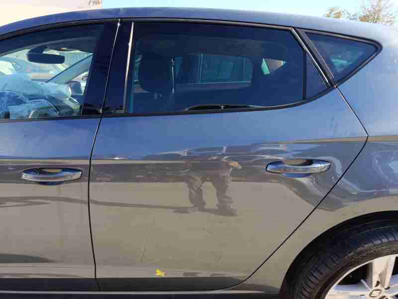 Recambio de puerta trasera izquierda para seat leon (5f1) 2.0 tdi referencia OEM IAM 5F4833055  