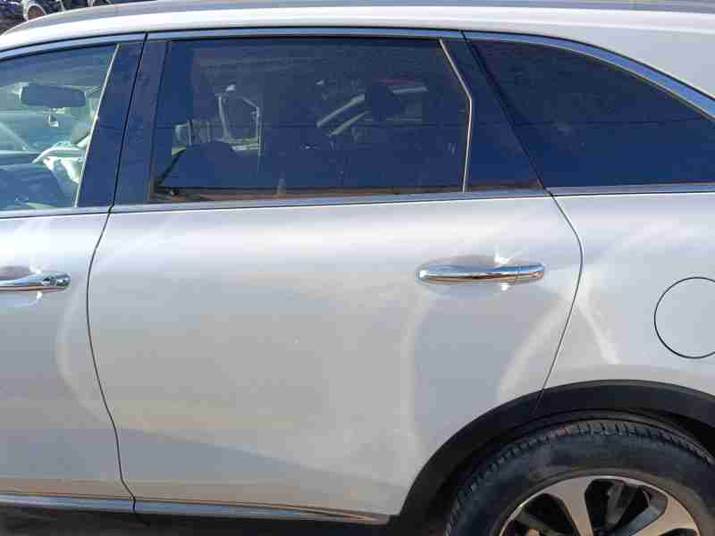 Recambio de puerta trasera izquierda para kia sorento iii (um) 2.2 crdi referencia OEM IAM 77003C5000  