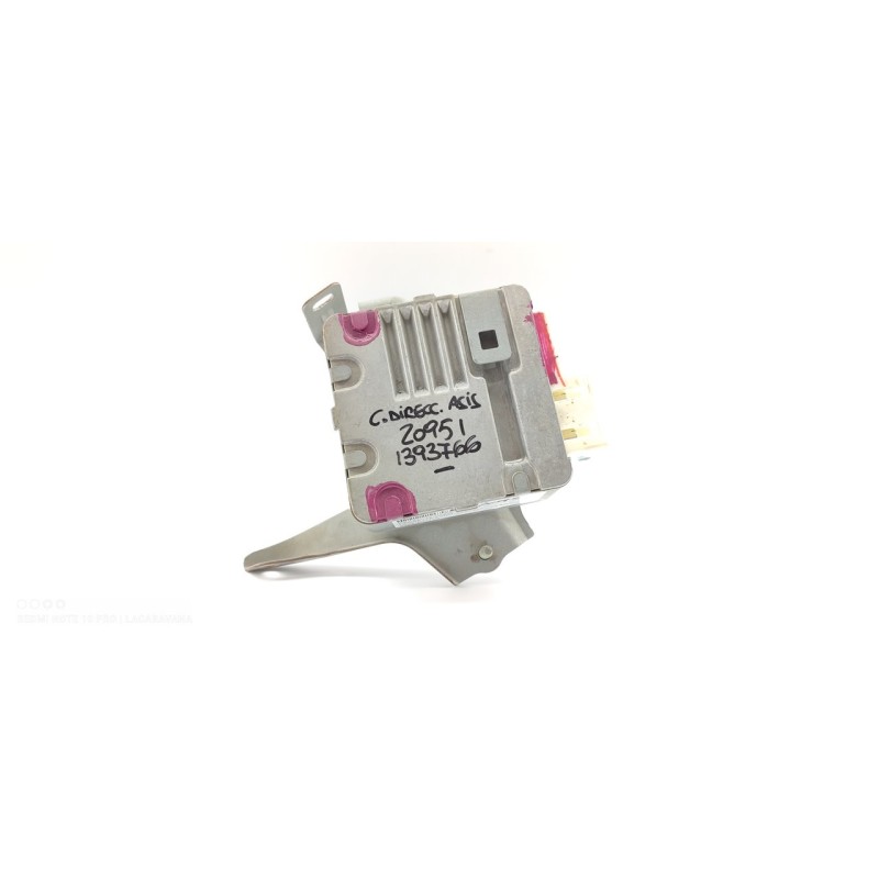 Recambio de centralita direccion para toyota yaris (ncp1/nlp1/scp1) 1.3 expo referencia OEM IAM 896500D110  