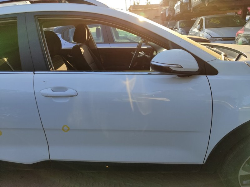 Recambio de puerta delantera derecha para kia stonic (ybcuv) drive referencia OEM IAM 76004H8400  