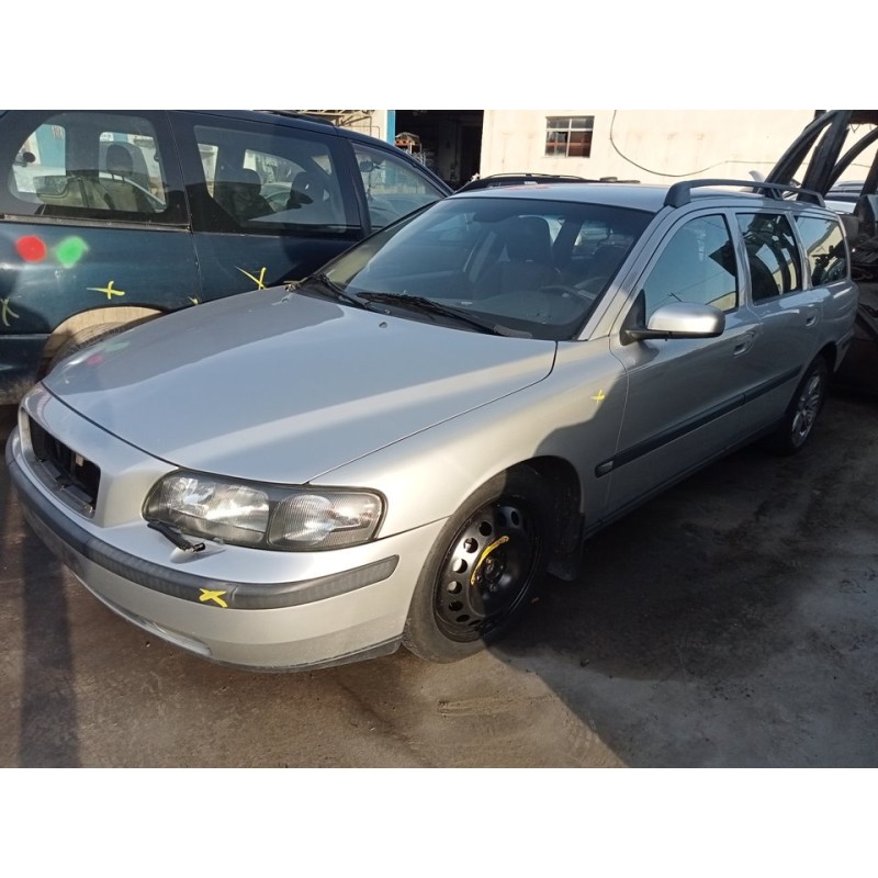 volvo v70 familiar del año 2004