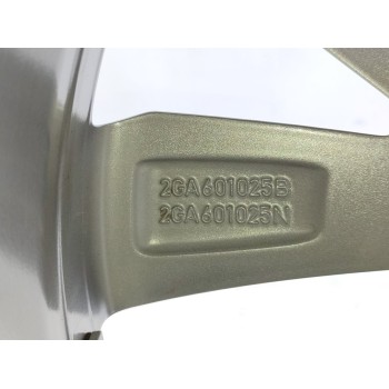 Recambio de llanta para volkswagen t-roc advance r-line referencia OEM IAM 2GA601025B  