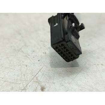 Recambio de retrovisor derecho para renault captur life referencia OEM IAM 963010936R  