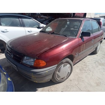 opel astra f berlina del año 1992