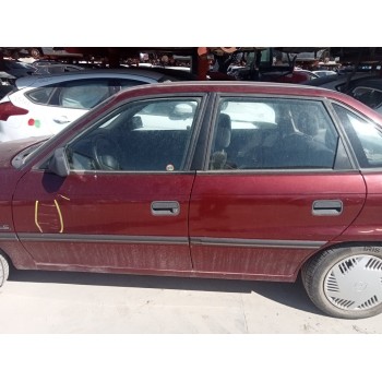 opel astra f berlina del año 1992
