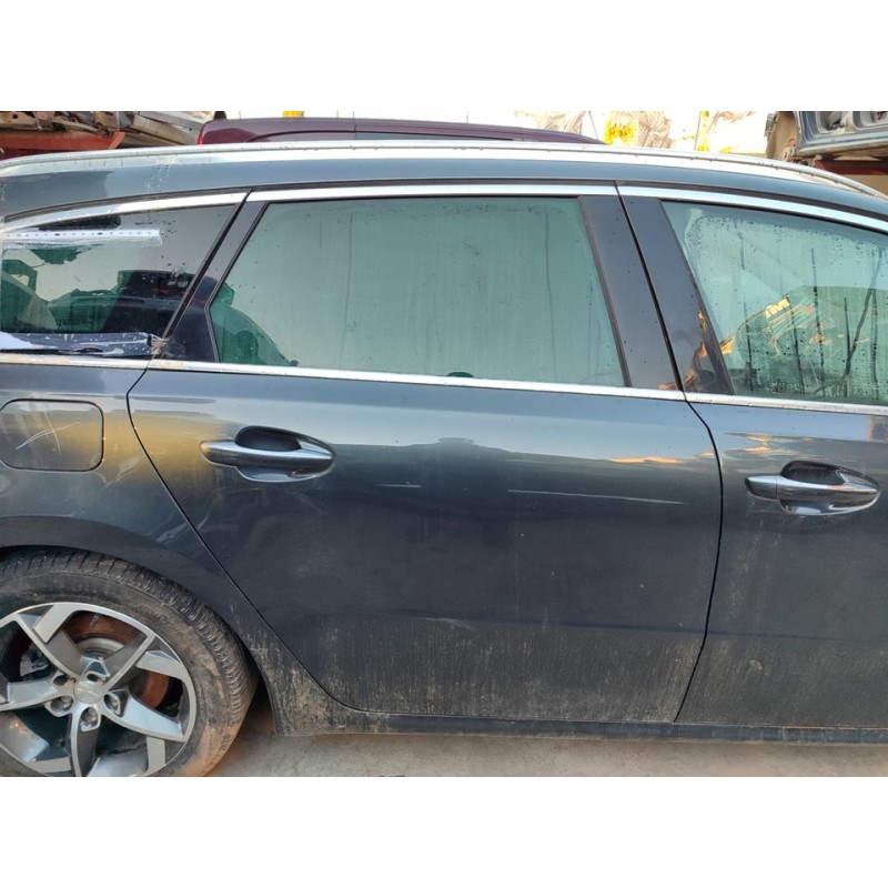 Recambio de puerta trasera derecha para peugeot 508 sw rxh referencia OEM IAM 9008Y0  