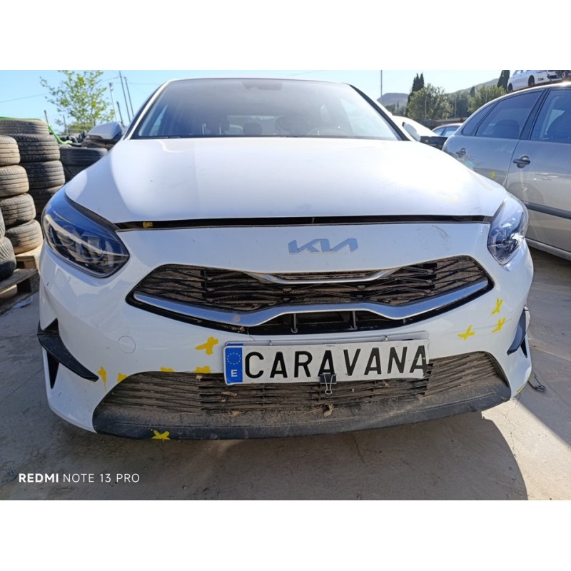 Recambio de paragolpes delantero para kia ceed drive referencia OEM IAM 86511J7DA0  