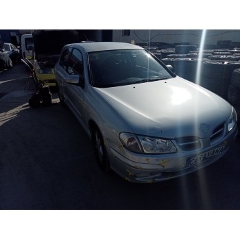 nissan almera tino (v10m) del año 2001
