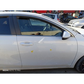 Recambio de puerta delantera derecha para kia ceed drive referencia OEM IAM 76004J7000  