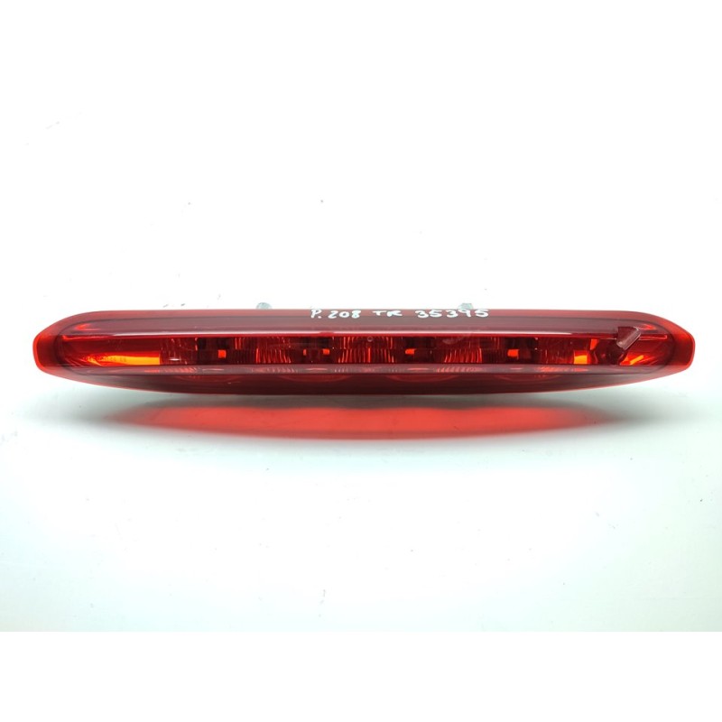 Recambio de luz central de freno para peugeot 208 style referencia OEM IAM 9674309080  