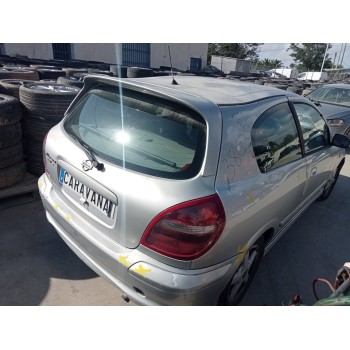 nissan almera tino (v10m) del año 2001