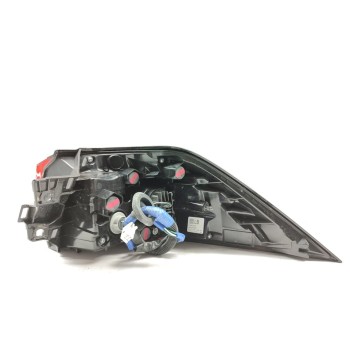 Recambio de piloto trasero izquierdo para toyota rav4 hybrid 4x2 advance referencia OEM IAM 8156042230  