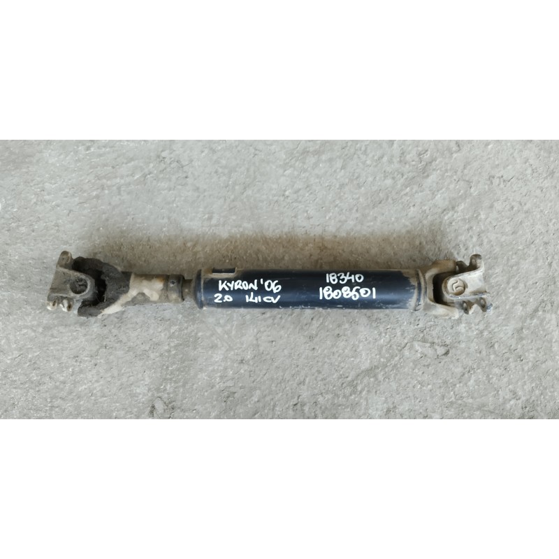 Recambio de transmision central delantera para ssangyong kyron 200 xdi limited referencia OEM IAM 3310009001  