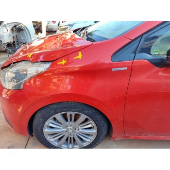 Recambio de aleta delantera izquierda para peugeot 208 style referencia OEM IAM 9672994980  