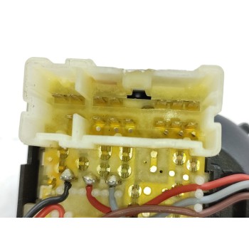 Recambio de mando luces para renault clio iv dynamique referencia OEM IAM 8201167992  