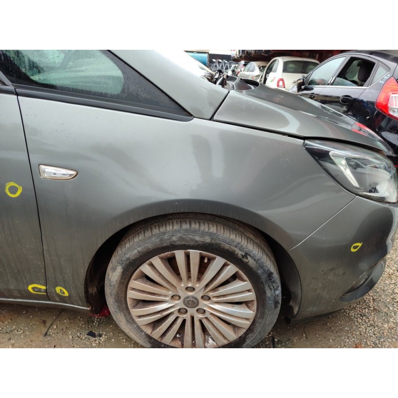 Recambio de aleta delantera derecha para opel zafira tourer selective referencia OEM IAM 13355188  
