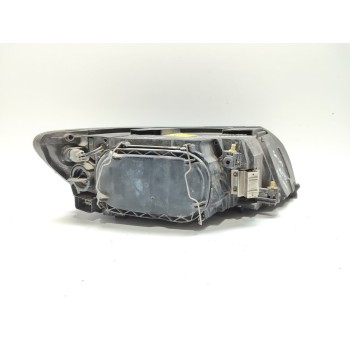 Recambio de faro izquierdo para volvo s40 berlina 1.8i referencia OEM IAM 30698873  