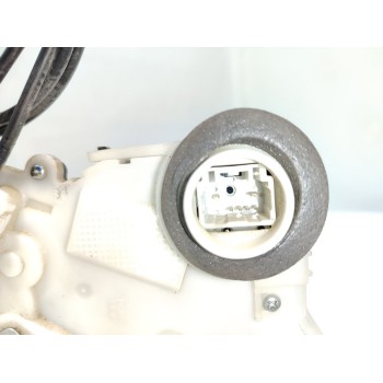 Recambio de cerradura puerta delantera derecha para toyota yaris active referencia OEM IAM 690300D540  