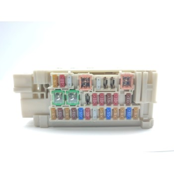 Recambio de caja reles / fusibles para citroën c1 feel edition referencia OEM IAM 827300H050A  