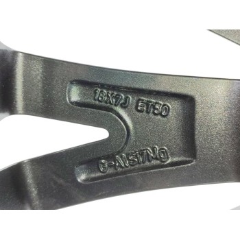 Recambio de llanta para toyota yaris cross hybrid 2wd active tech referencia OEM IAM 426110DK90  