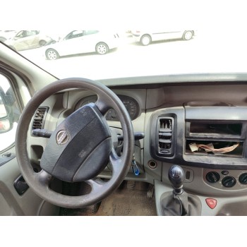 nissan primastar (x83) del año 2004