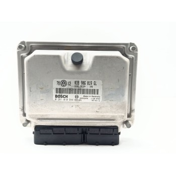 Recambio de centralita motor uce para volkswagen passat berlina (3b3) advance referencia OEM IAM 0281010944  