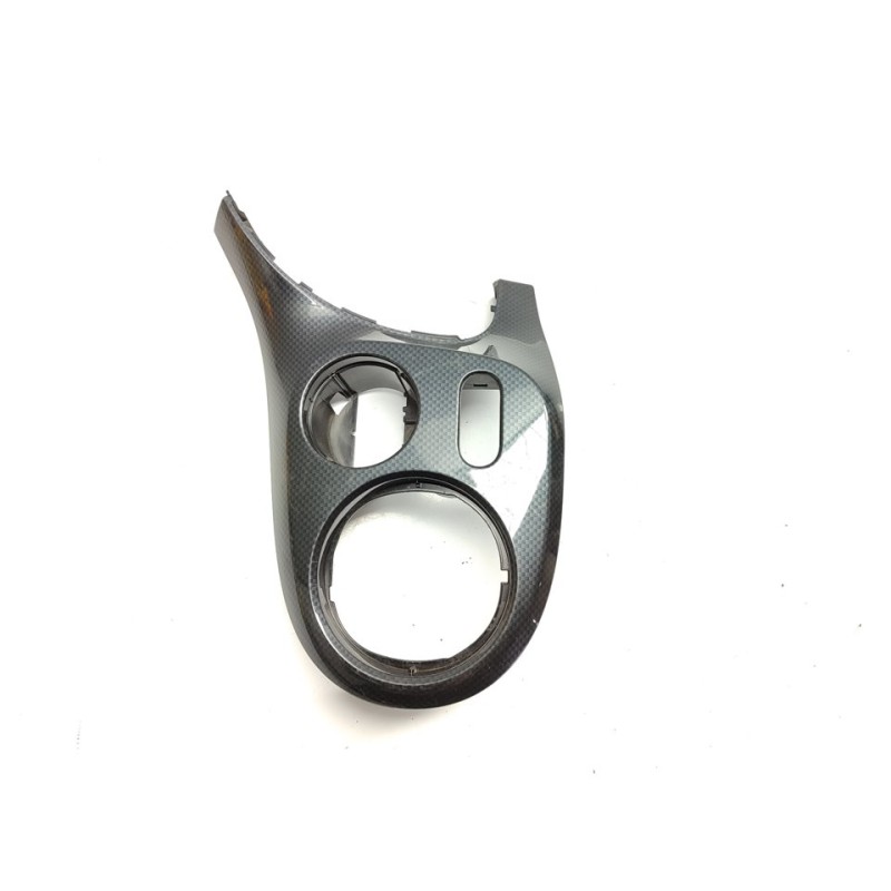 Recambio de moldura para volkswagen beetle r-line referencia OEM IAM 5C1858365A  