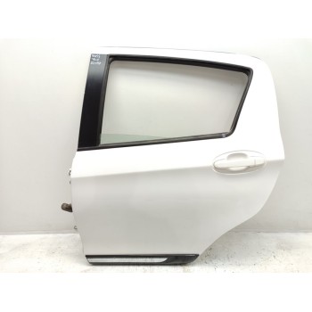 Recambio de puerta trasera izquierda para toyota yaris active referencia OEM IAM   