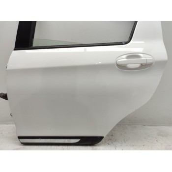 Recambio de puerta trasera izquierda para toyota yaris active referencia OEM IAM   