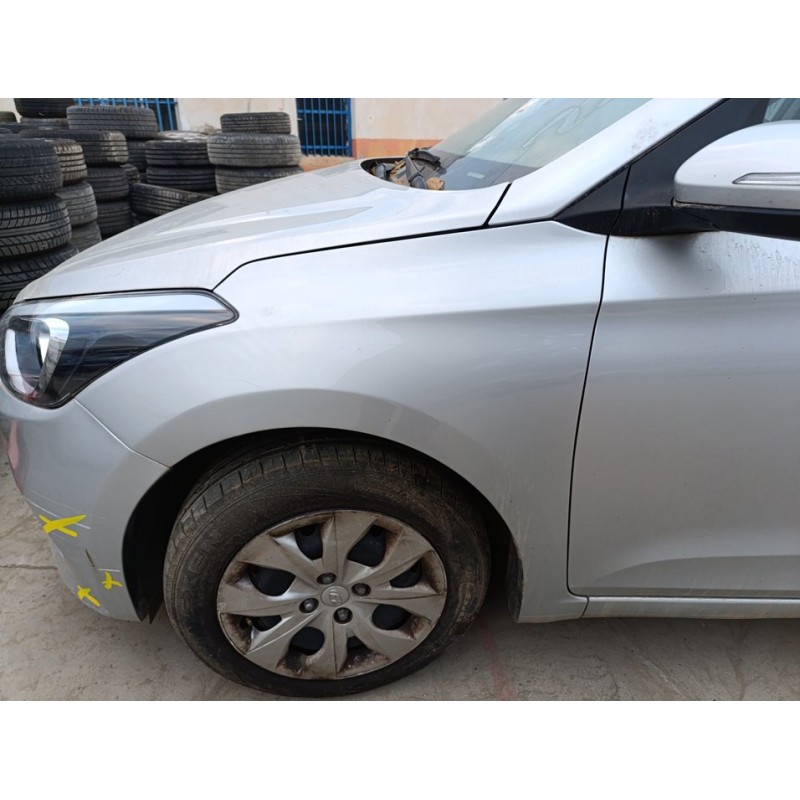 Recambio de aleta delantera izquierda para hyundai i20 trend referencia OEM IAM 66311C8000  
