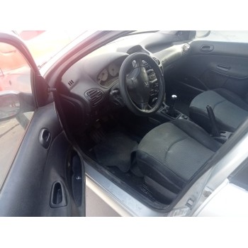 peugeot 206 berlina del año 2003