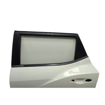 Recambio de puerta trasera izquierda para ssangyong tivoli grand limited 4x2 referencia OEM IAM 6301135000  