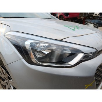 Recambio de faro derecho para hyundai i20 trend referencia OEM IAM 92102C8000  